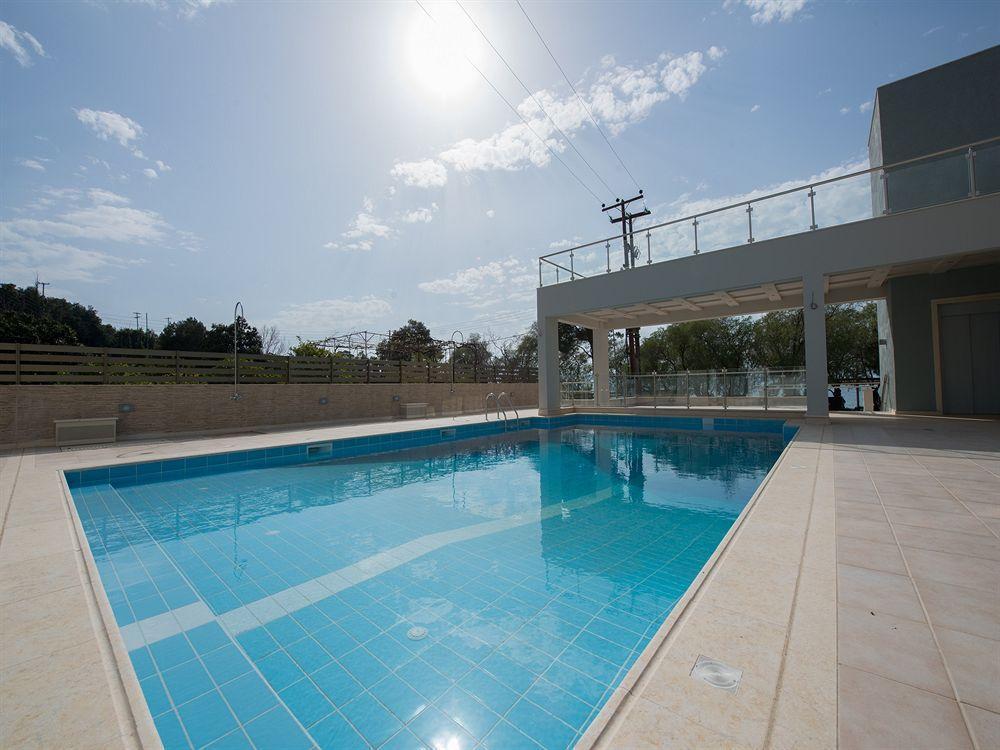 كالاماتا Mantinia Bay Hotel المظهر الخارجي الصورة