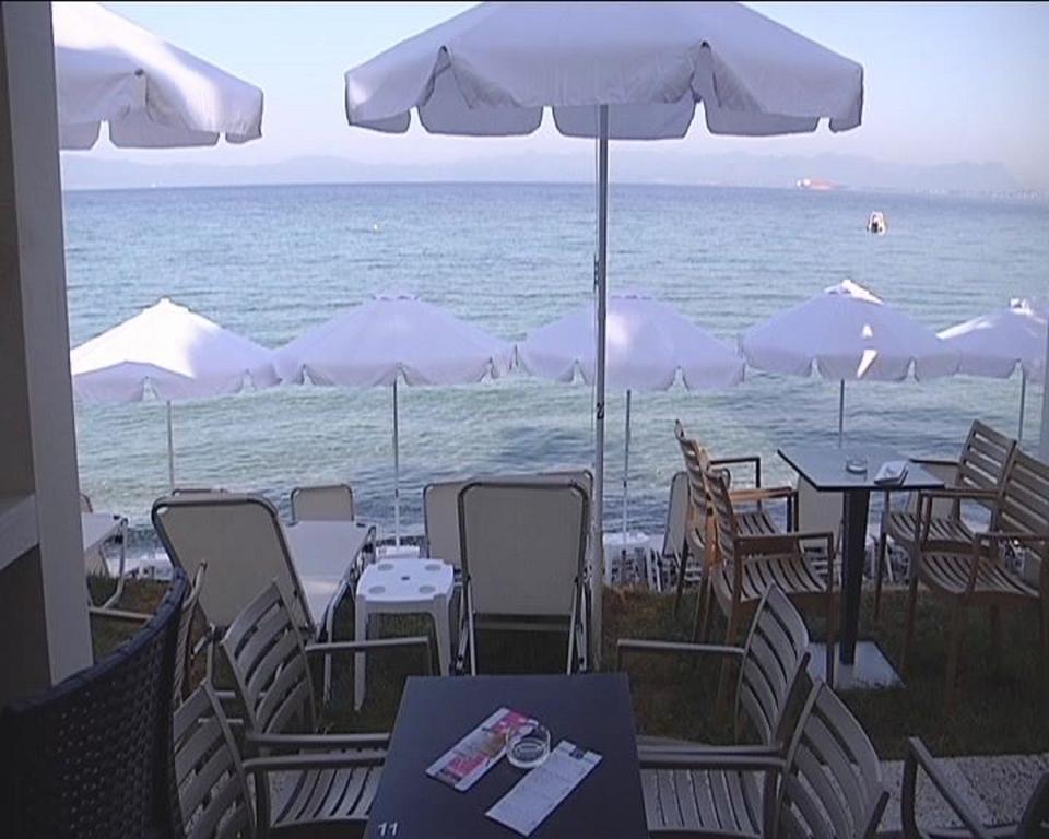 كالاماتا Mantinia Bay Hotel المظهر الخارجي الصورة