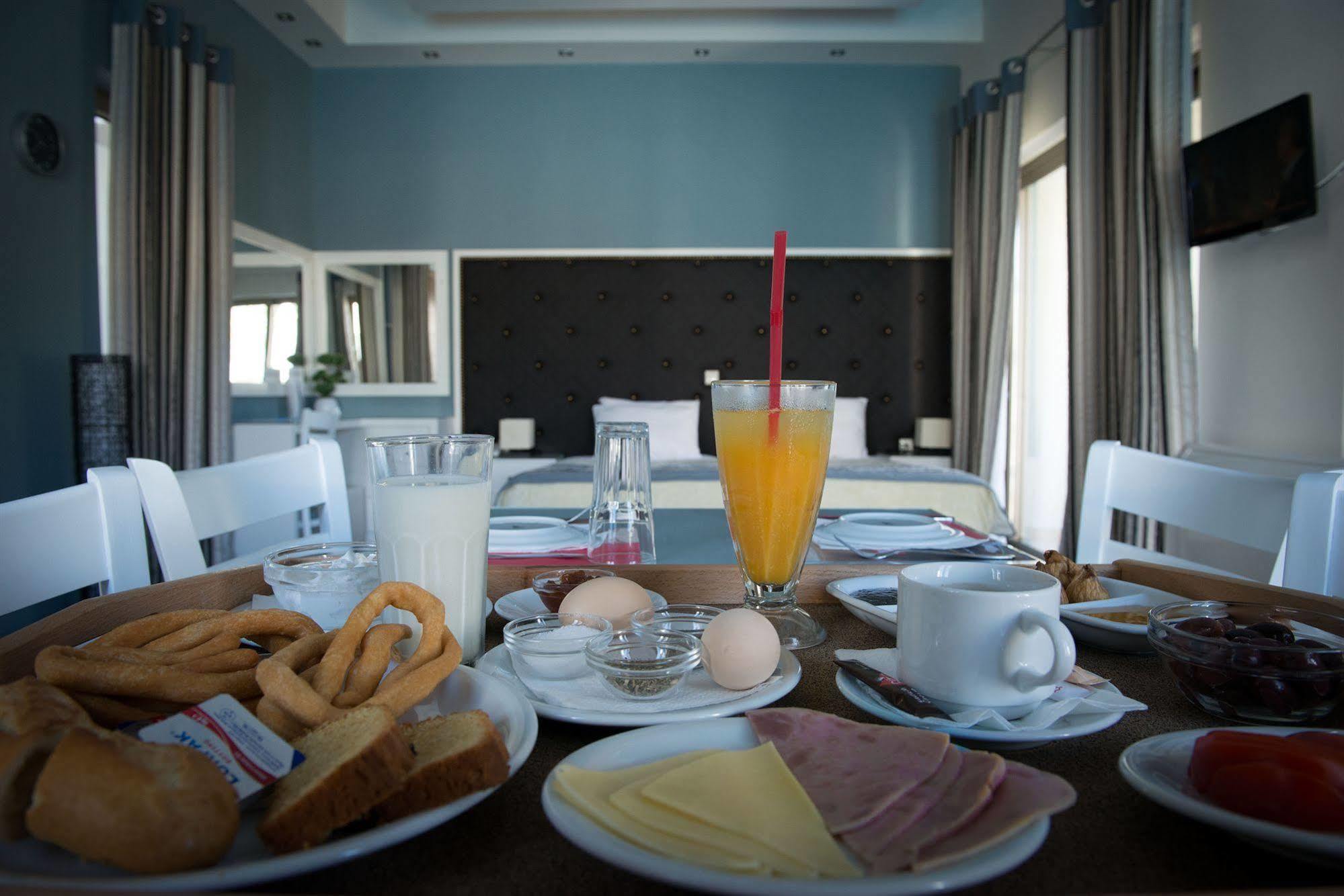 كالاماتا Mantinia Bay Hotel المظهر الخارجي الصورة