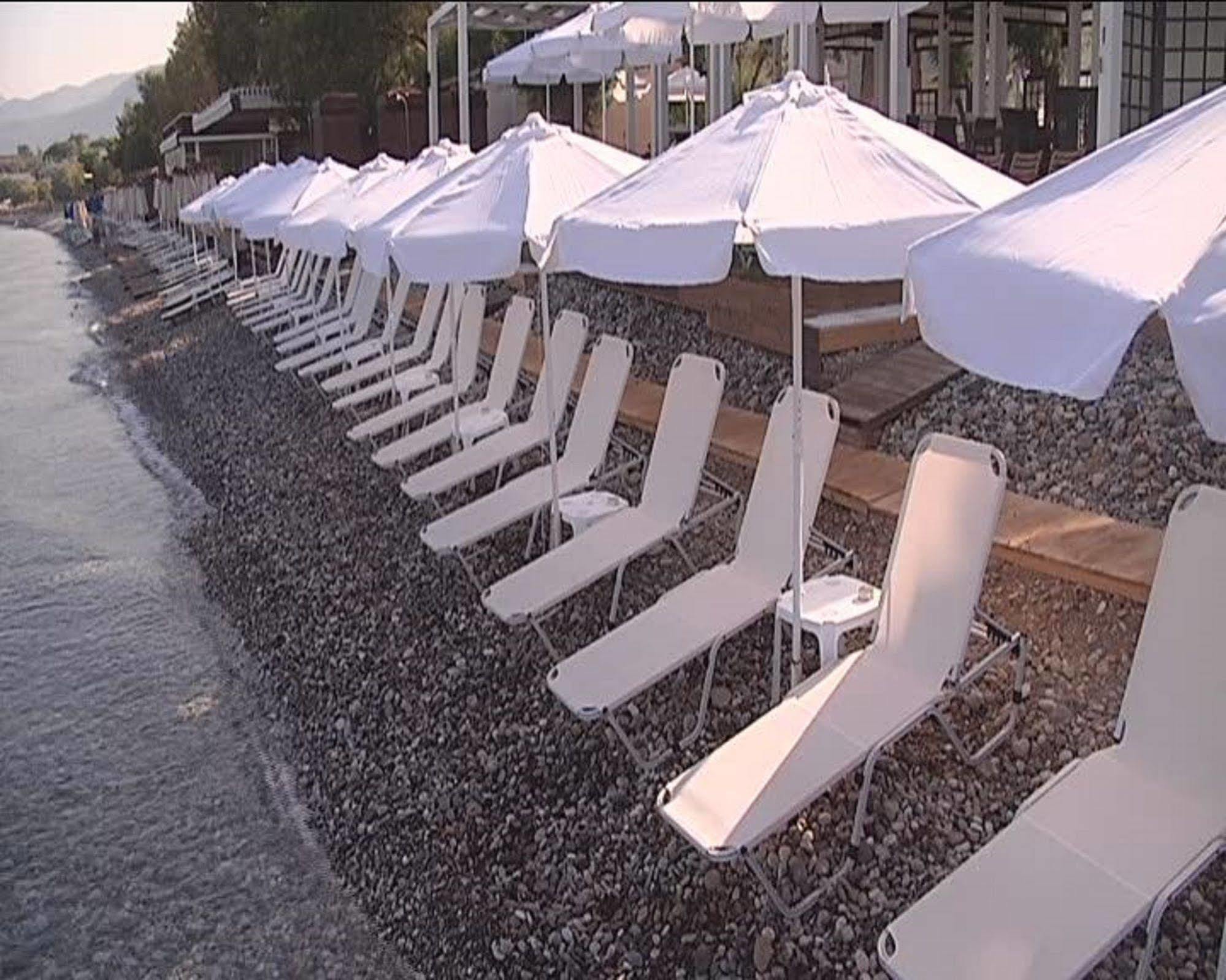 كالاماتا Mantinia Bay Hotel المظهر الخارجي الصورة